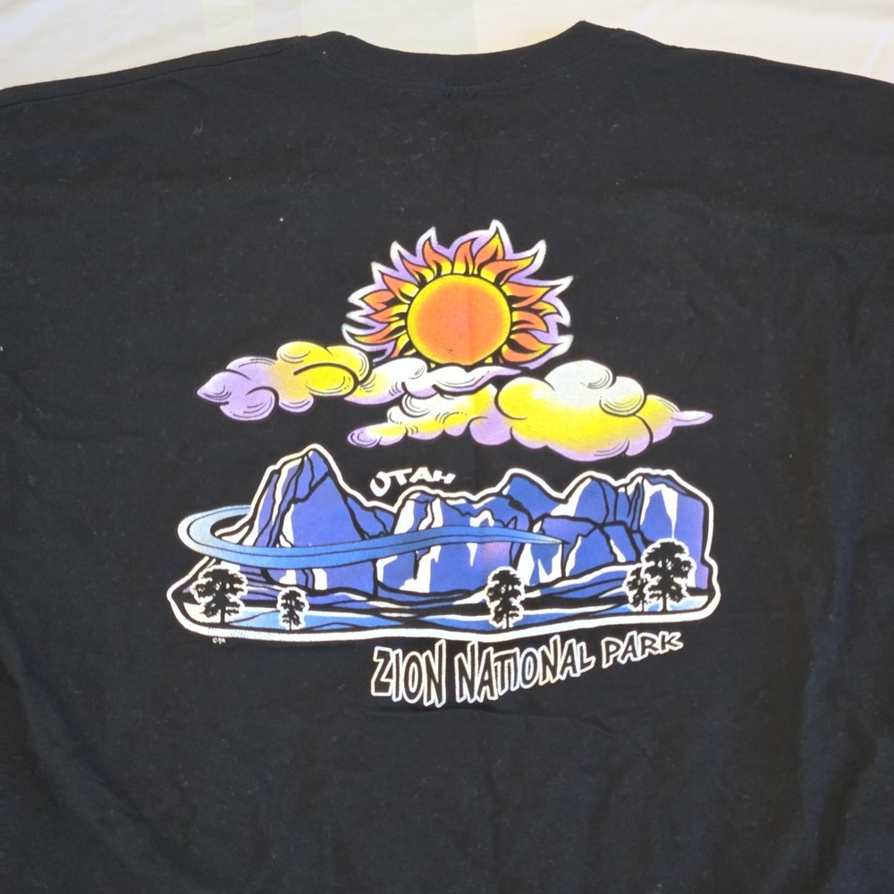 Retro Zion National Park Shirt Vintage Hiking and Camping T-Shirt Mens Sz XL New - Picture 6 of 6